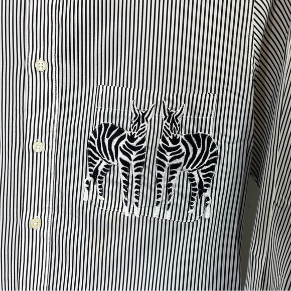 Infinity Fashions Shirt Black & White Striped Zebras on Front & Back Sz S Womens - Picture 3 of 6